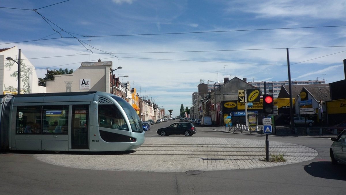 На Садовой улице привели в порядок пешеходные дорожки