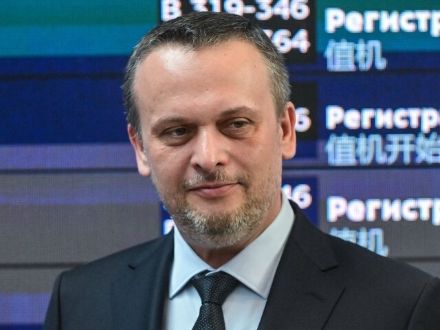 Никитин заявил о планах вывести грузовики без водителя на дороги Росси